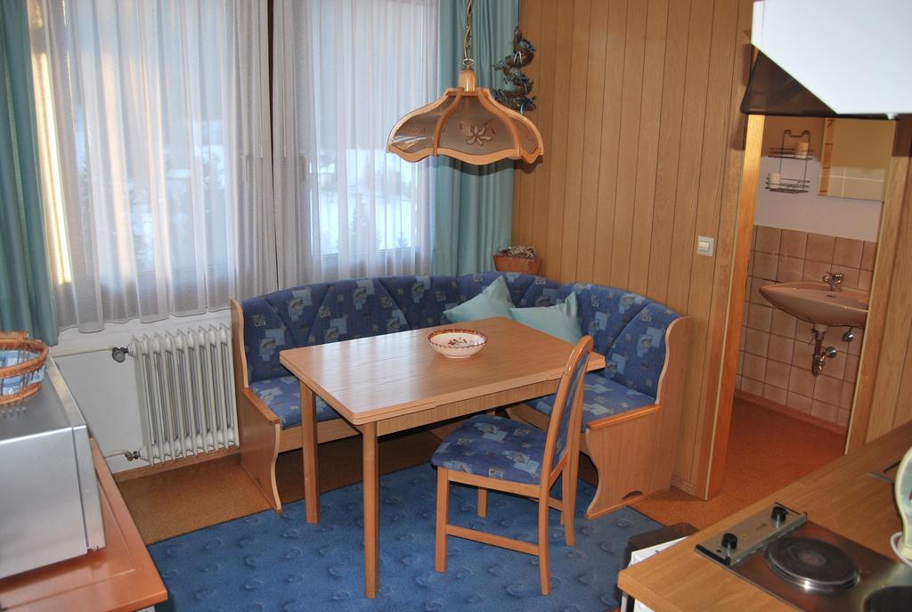 Pension Restaurant Waldblick Feldberg  Δωμάτιο φωτογραφία